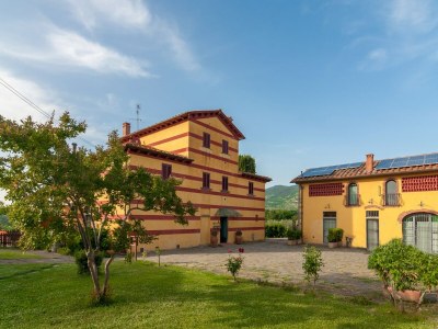 Cottage Herrenhaus mit Pool und Spielbereich in Valdarno Superiore - Cottage