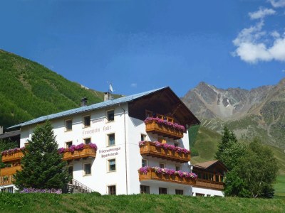Holiday apartment Residence-Ferienheim Folie in Langtaufers- Graun i. V. - Holiday apartment