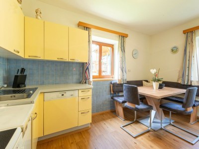 Apartment Apartment in Piesendorf near Ski Slopes - Features photo 16