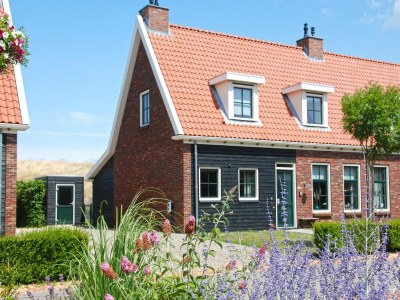 Holiday house Ferienhaus in Colijnsplaat am See - Outdoor photo 2