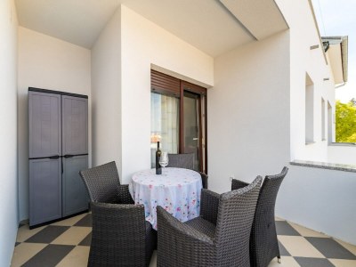 Apartment Gemütliche Ferienwohnung in Meeresnähe in Malinska - Outdoor photo 6