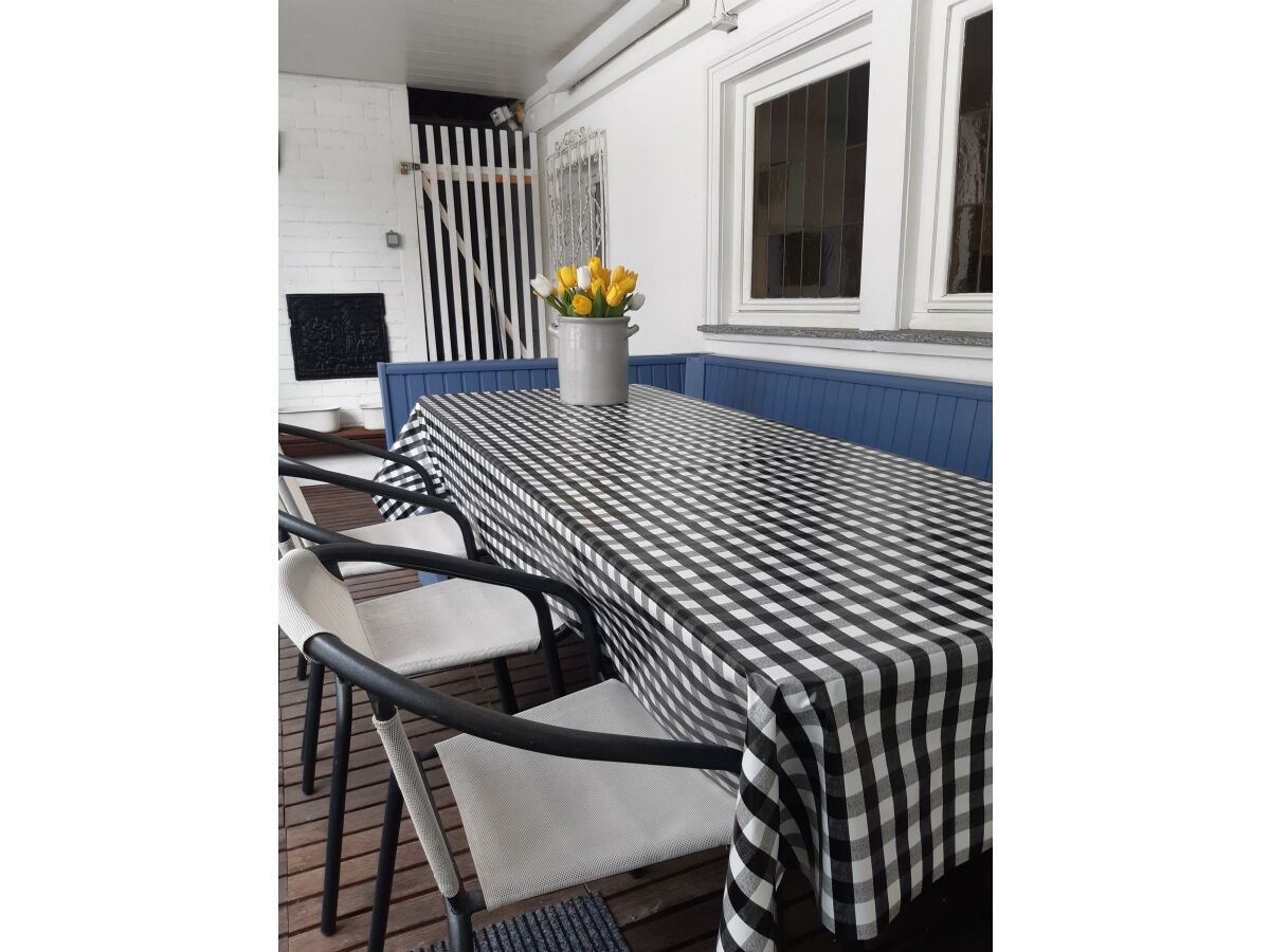 Apartment Ferienwohnung mit Balkon in der 1. Etage - Outdoor photo 2