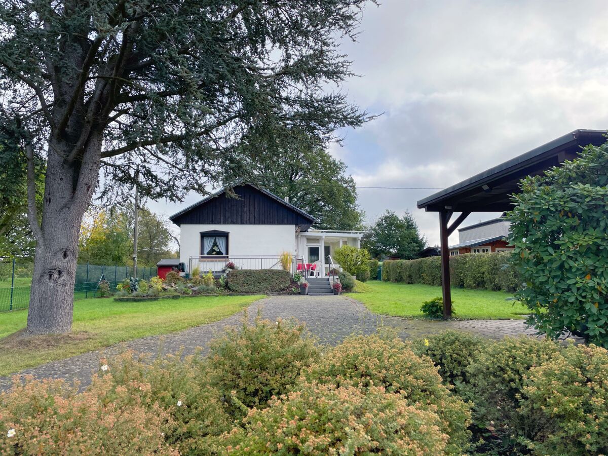 Apartment Hundefreundliches Ferienhaus mit großem Garten - Outdoor photo 3