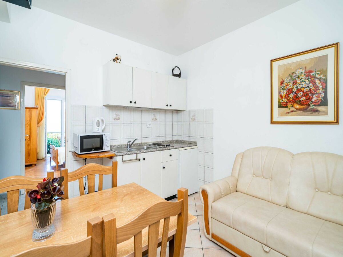 Apartment Apartments Nikolina (LU) - Two-Bedroom Apartment with Balcony