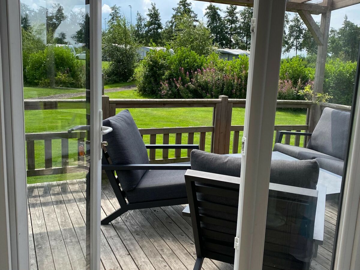 Chalet Chalet in Friesland nahe Naturgebieten - Outdoor photo 2