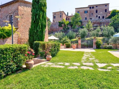 Farmhouse Abgelegenes Bauernhaus in Montalcino mit Pool - Outdoor photo 11