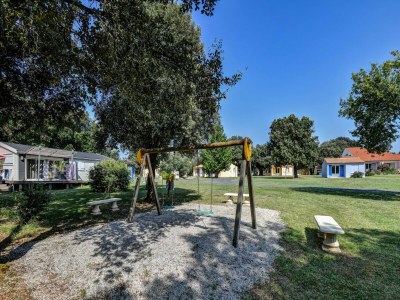 Holiday house Gîte  in a holiday park with pool - Outdoor photo 11