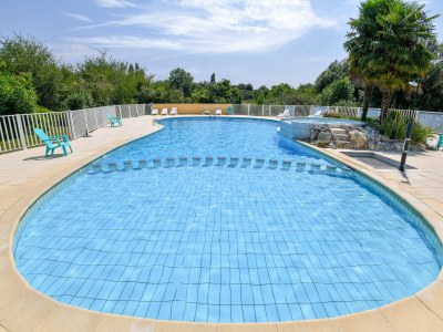 Holiday house Ferienhaus in einem Ferienpark mit Schwimmbad - Outdoor photo 6