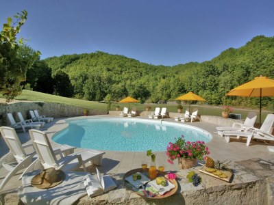 Holiday park Stylish stay on a private estate with sauna, heated pool and bubble bath - Outdoor photo 7