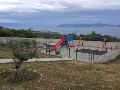 Villa Apartment in Crikvenica with Scenic Terrace - Outdoor photo 37