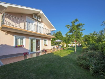 Holiday house Ferienhaus Grižane mit Pool am Strand - Holiday house