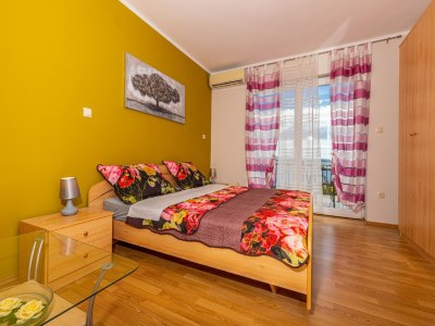 Apartment Apartment in Dramalj near Beach & Pool - Features photo 20
