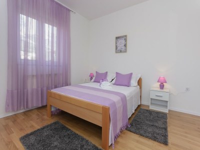 Apartment Apartment in Kaštel Gomilica near the Sea - Features photo 11