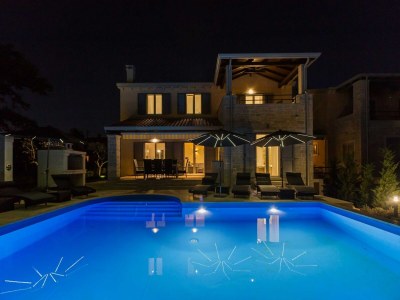 Villa Villa in Deklici mit Infinity-Pool & Meerblick - Outdoor photo 7