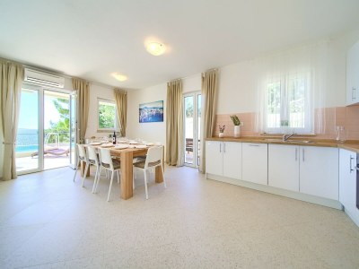 Villa Villa in Cres with Sea Views & Pool - Features photo 12