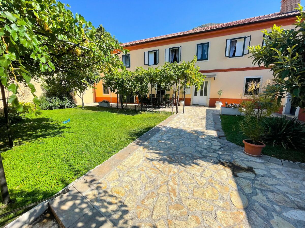 Holiday house Villa with pool near Adriatic Coast