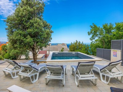 Holiday house Holiday home with pool in Klenovica in Ledenice - Holiday house