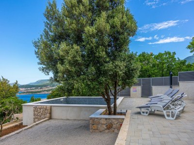 Holiday house Holiday home with pool in Klenovica - Outdoor photo 5