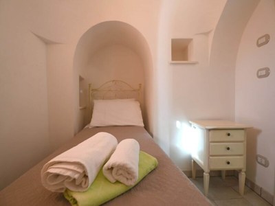 Holiday park Trulli in Valle d'Itra mit Pool und Aussicht - Features photo 38