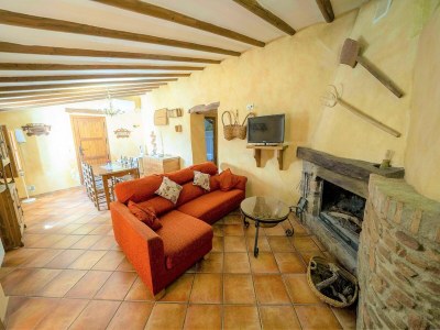 Holiday park Ferienhaus in Laroya mit Bergblick - Features photo 12