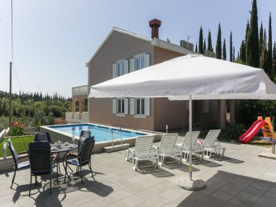 Apartment Villa Harmonia mit Terrasse und Gemeinschaftspool - Outdoor photo 2