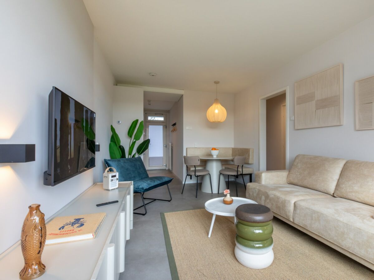 Apartment Coastal Escape w/ Sauna