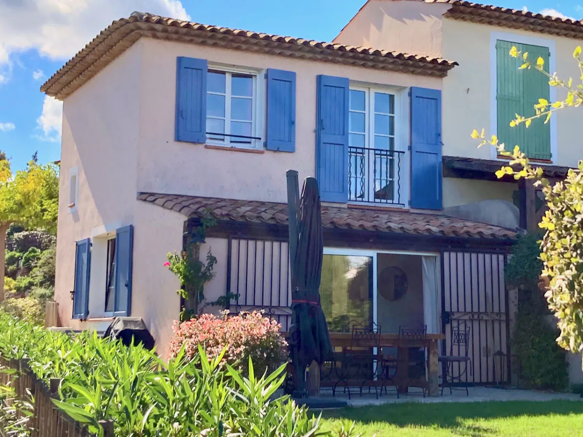 Holiday house Fontaine Bleau