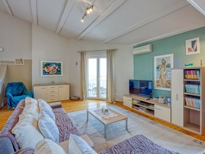Apartment Apartment Ana with Balcony - Features photo 17