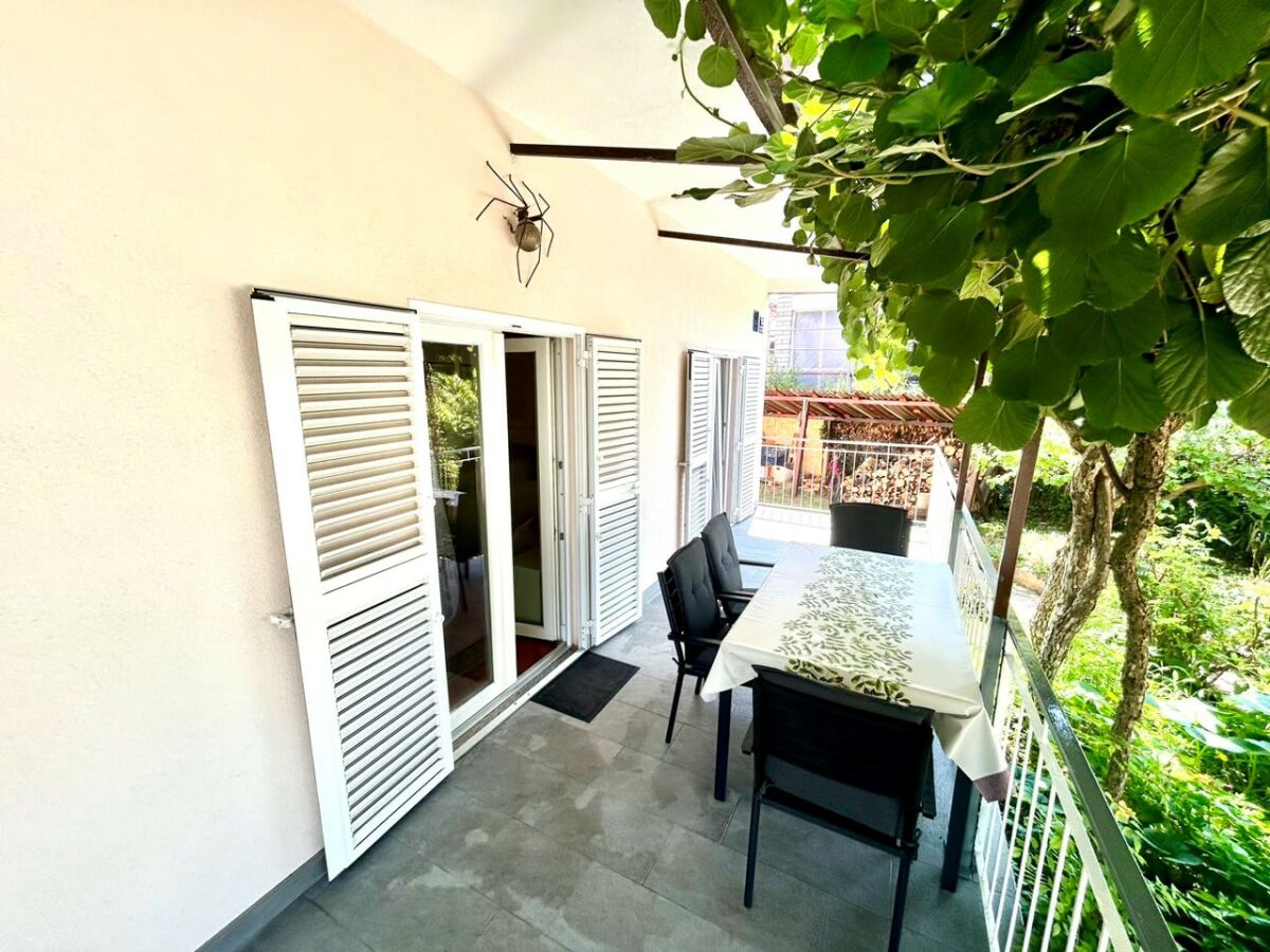 Apartment Studio Ugrin with Terrace - Outdoor photo 5