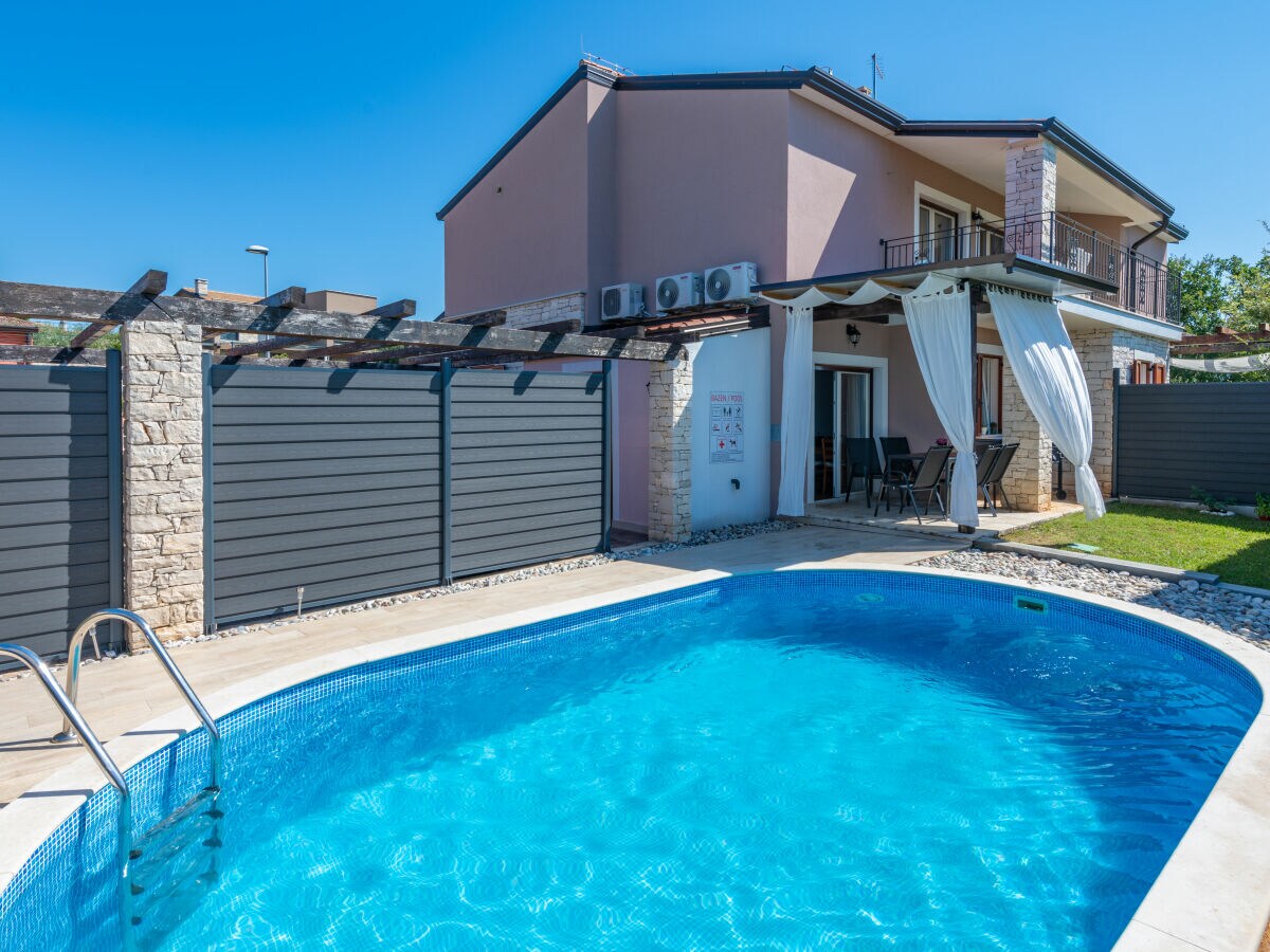 Holiday apartment Villa Ugrin