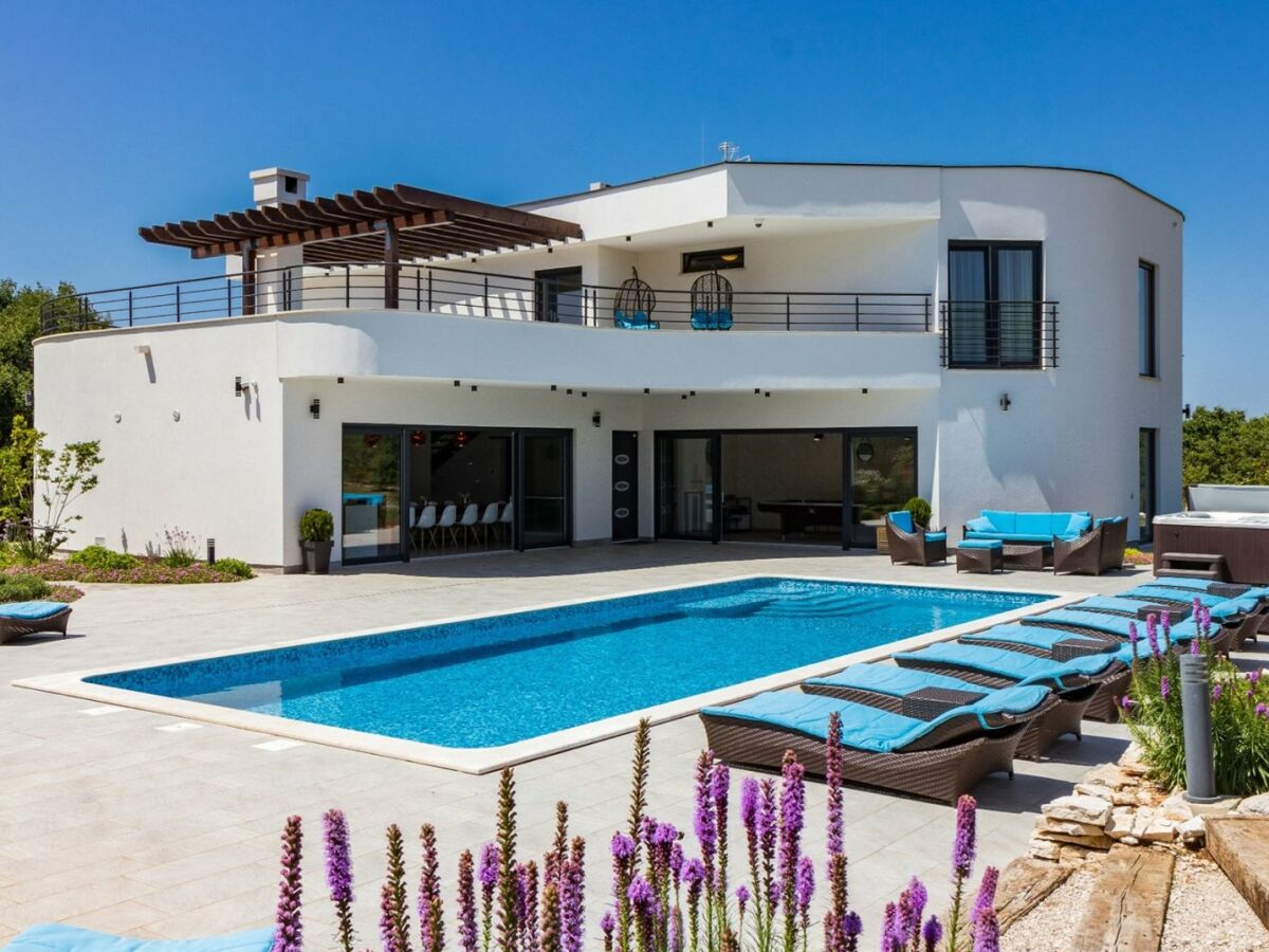 Villa Villa Ladominika