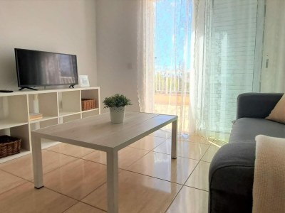Apartment Belvilla by OYO Apartment in Arona - Features photo 11
