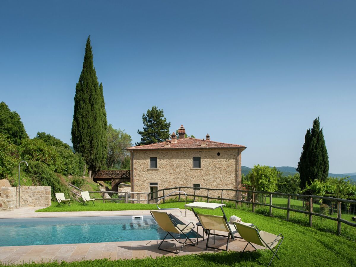 Villa Villa in der Toskana mit Weingut