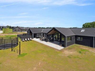 Holiday house Spacious Retreat near Beach - By Traum Ferienwohnungen - Holiday house