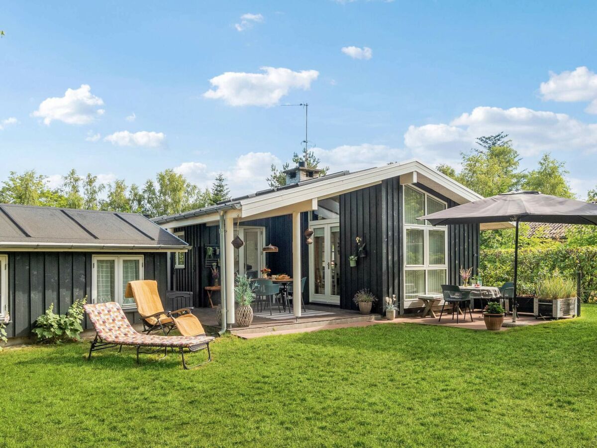 Holiday house 4 star holiday home in Glesborg-By Traum