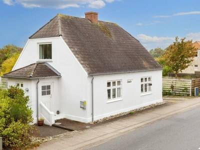 Holiday house 6 person holiday home in Læsø-By Traum in Læsø - Holiday house