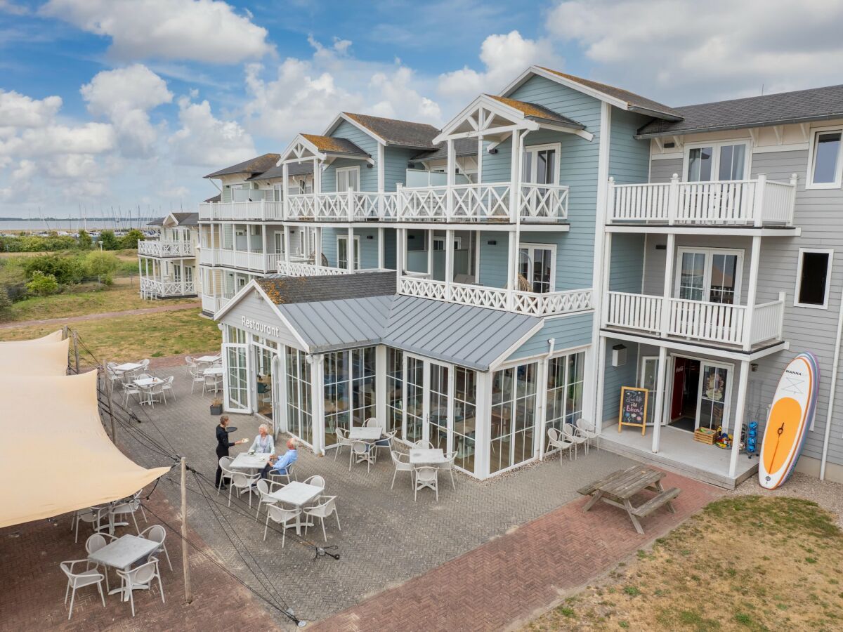Holiday park Hotelzimmer in Hellevoetsluis am Strand - Outdoor photo 2