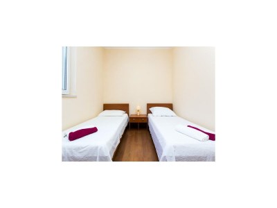 Apartment Apartment &amp; Room Braica - Twin Room - Features photo 6