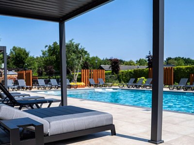 Holiday park Chalet by Park Pond in the Netherlands - Holiday park
