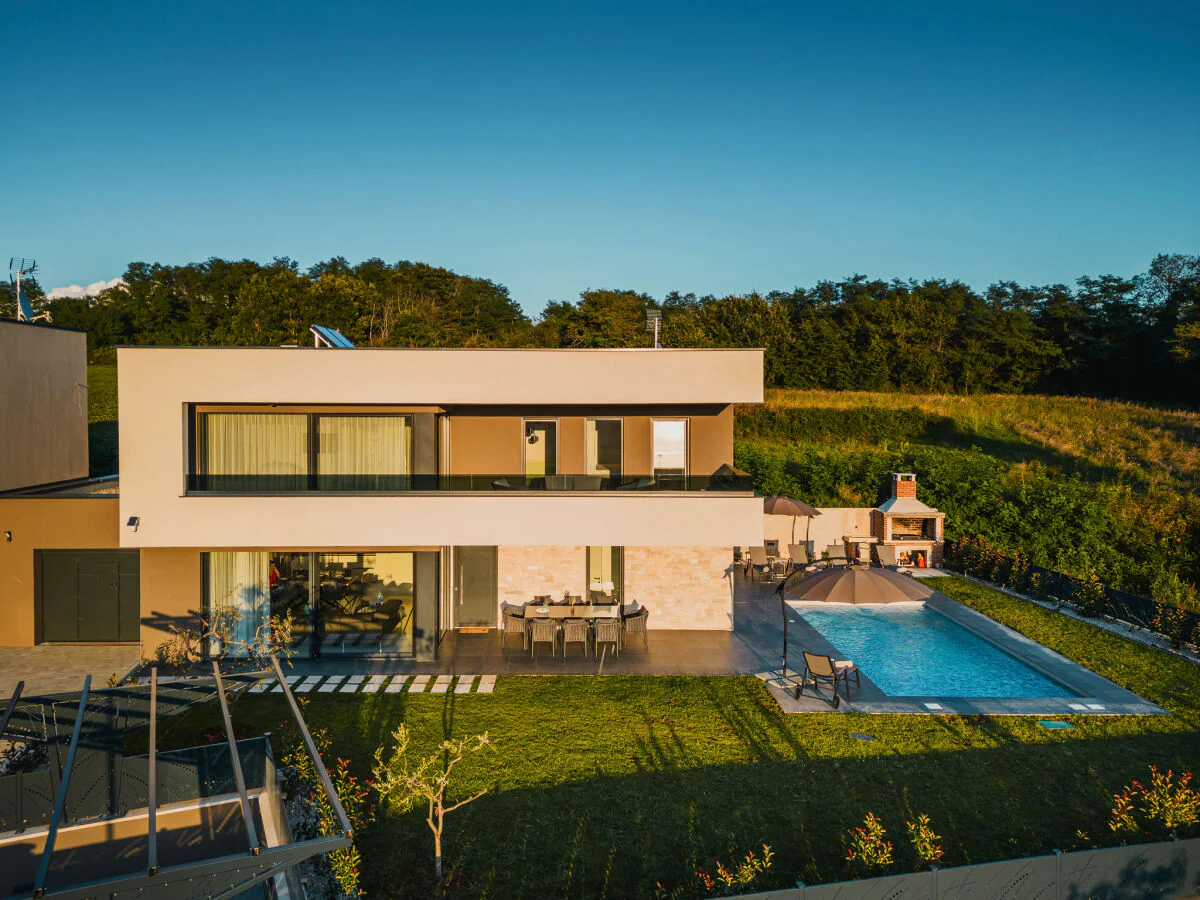 Holiday house Villa Angelina mit Pool and Whirlpool