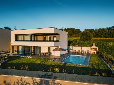 Holiday house Villa Angelina mit Pool and Whirlpool - Outdoor photo 2