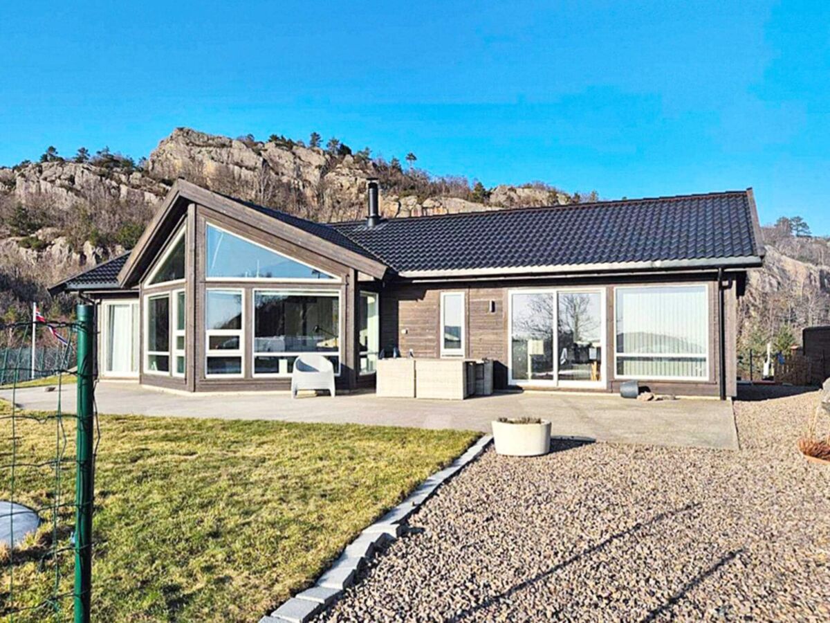 Holiday house 10 person holiday home in Lindesnes