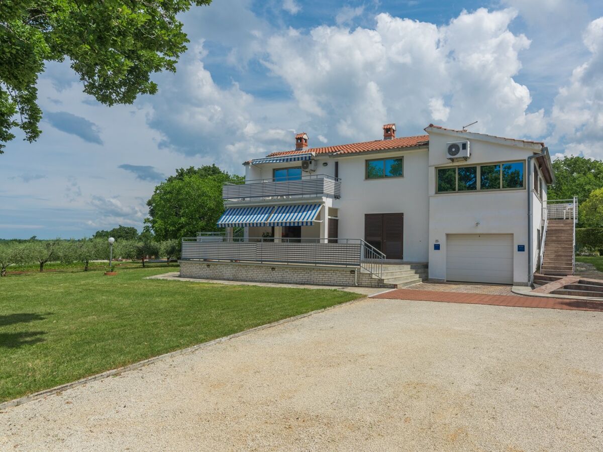 Apartment Apartment Complex Kadum 25 - Studio Kadum on the First Floor near Porec