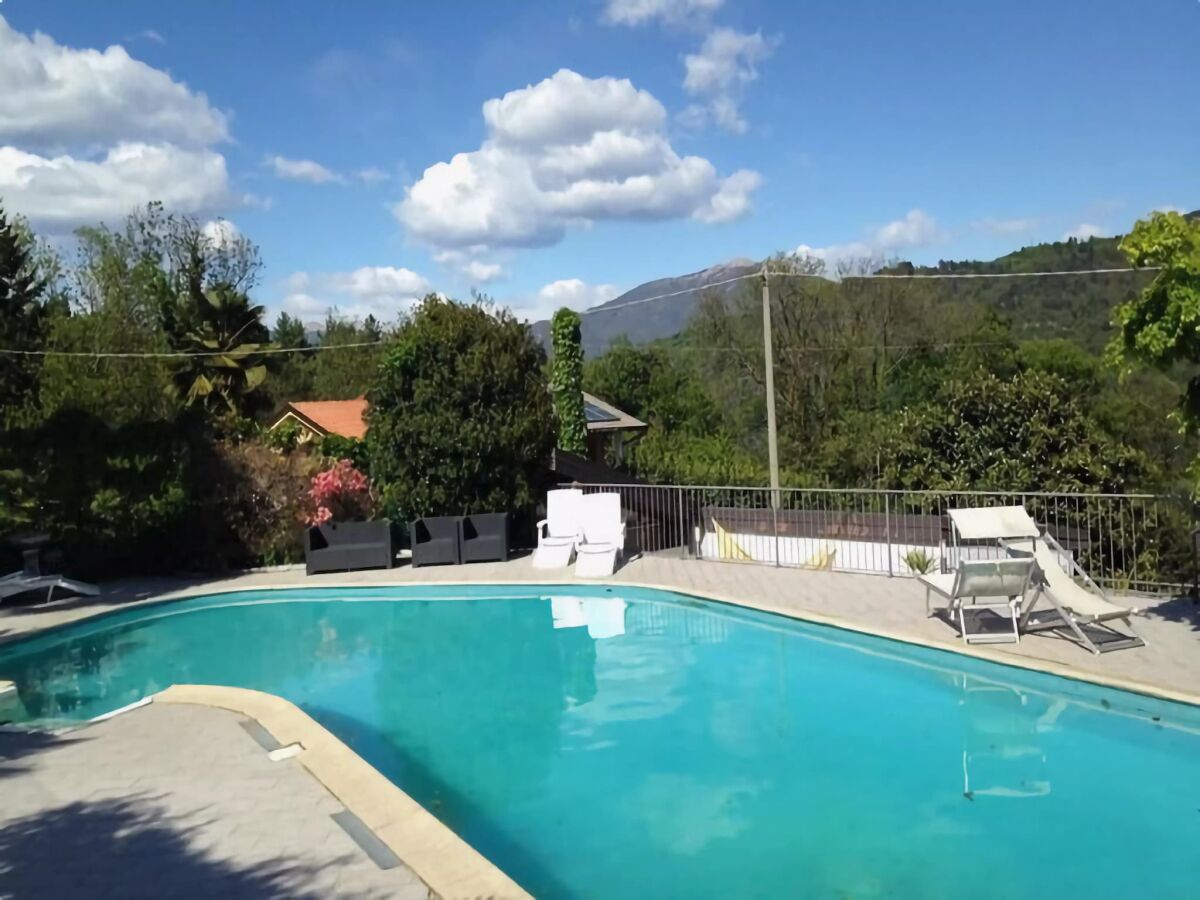 Holiday house Ferienhaus am Lago Maggiore mit Bergblick