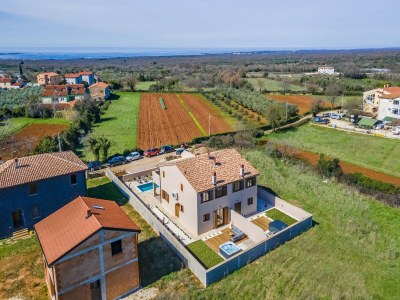 Holiday house Familienvilla mit Pool, Wellness - Outdoor photo 12