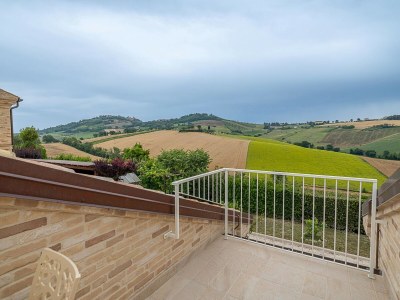 Holiday house Spacious Stay in Montelupone - Outdoor photo 2