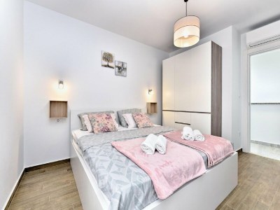 Villa Modern villa with private hydromassage pool - Features photo 19