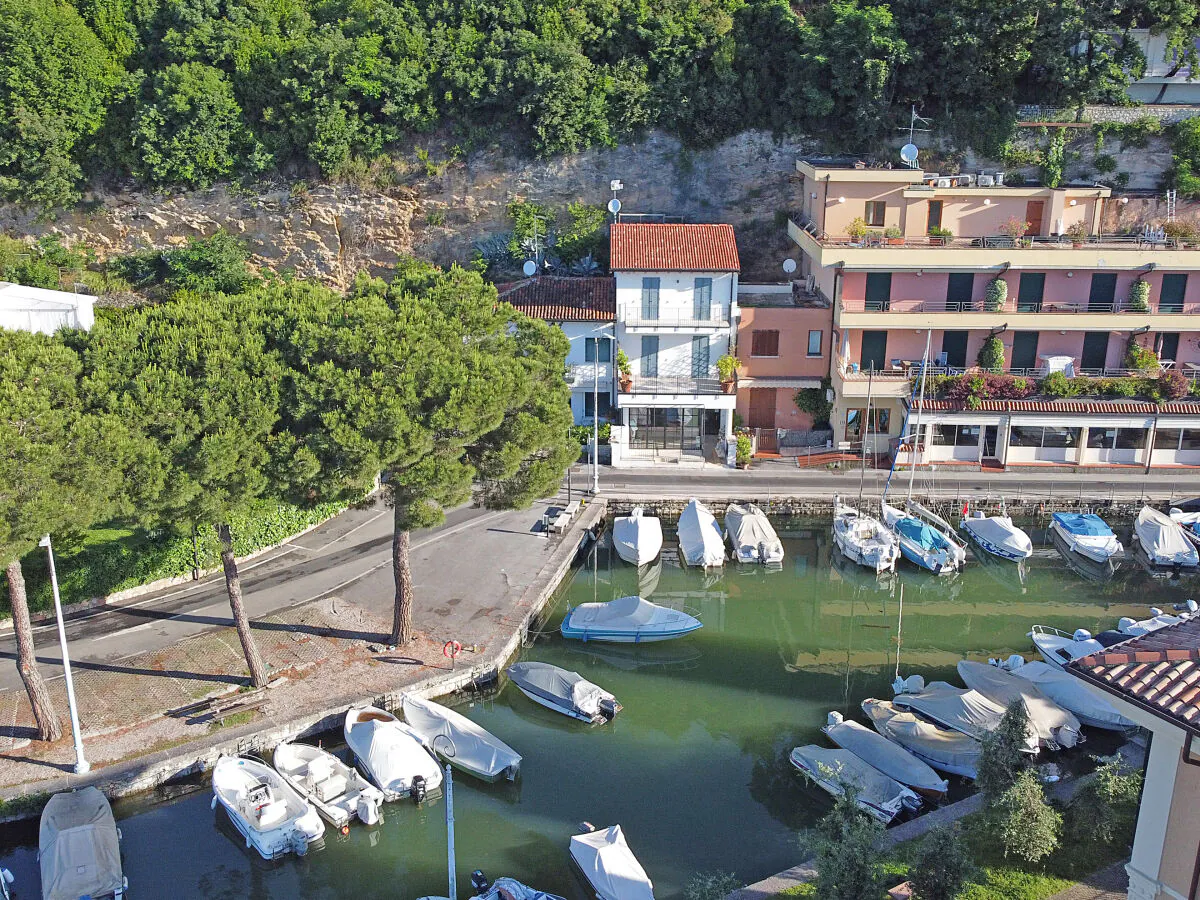Apartment Lamasu Dusano