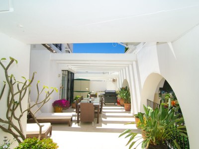 Apartment beachfront pool BBQ in c - Apartment