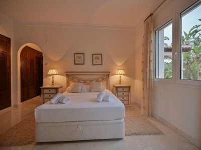 Villa luxurious heated pool - Features photo 18